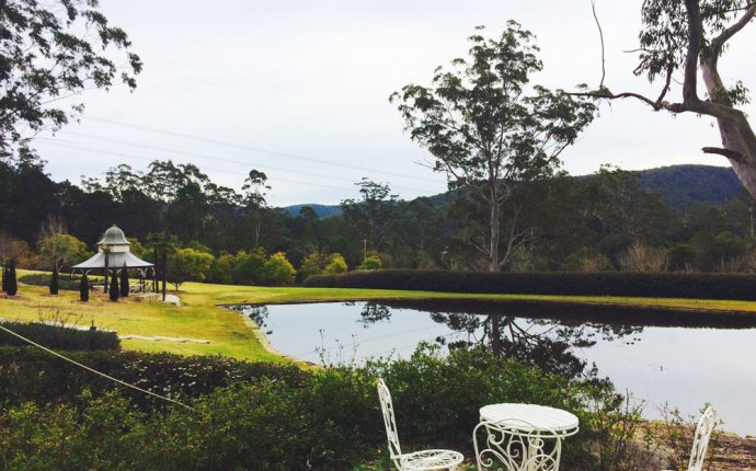 Fernbank Farm Central Coast Jasmine Forsyth - Multimedia Buying